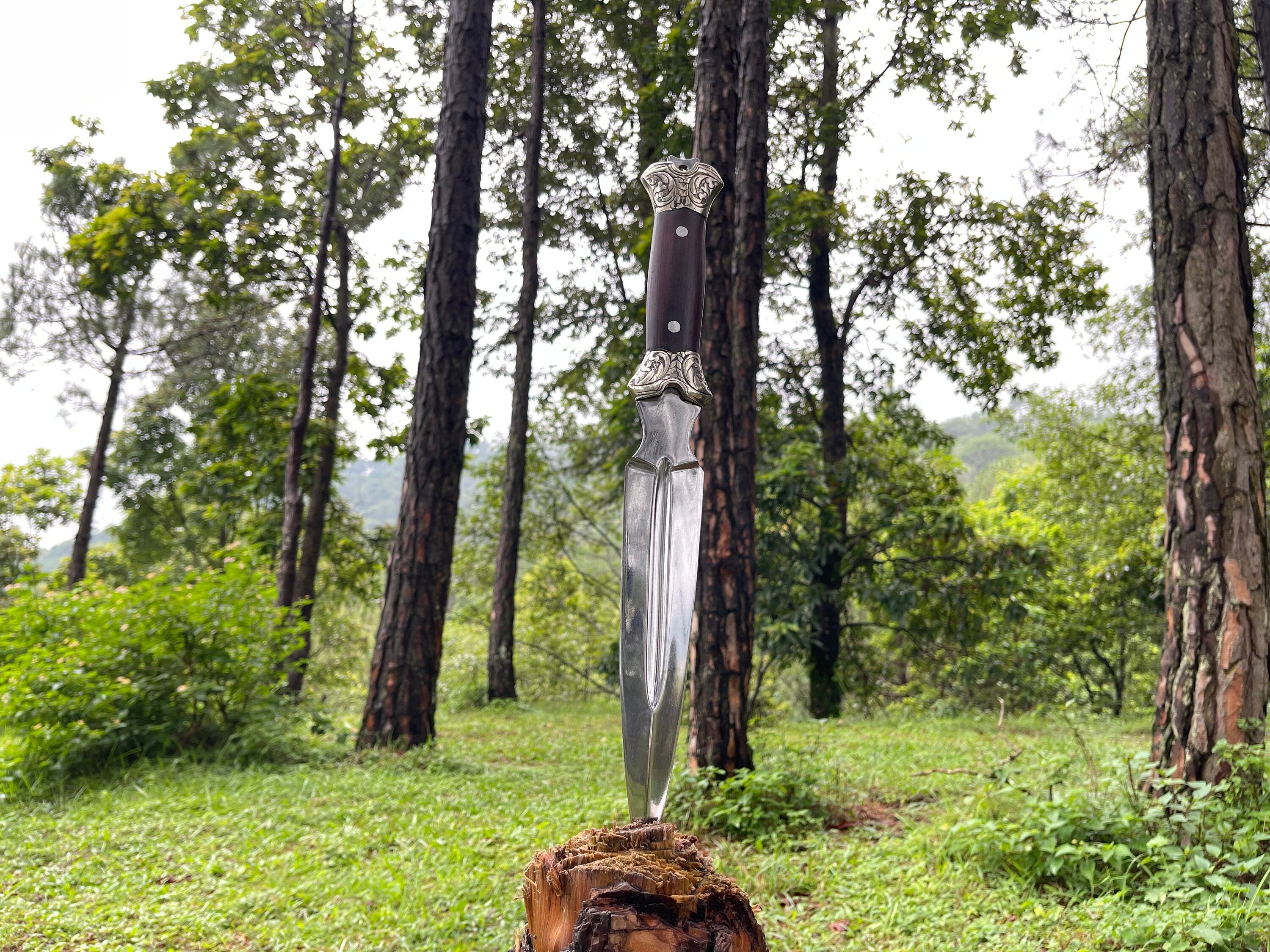 10 Inch Digger knife| Balance oil tempered Knife | Ready to use hand forged knives/Knife | Fixed blade Full Tang Knife